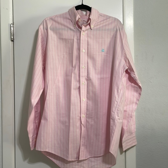Brooks Brothers Other - Brooks Brothers men’s dress shirt size M
